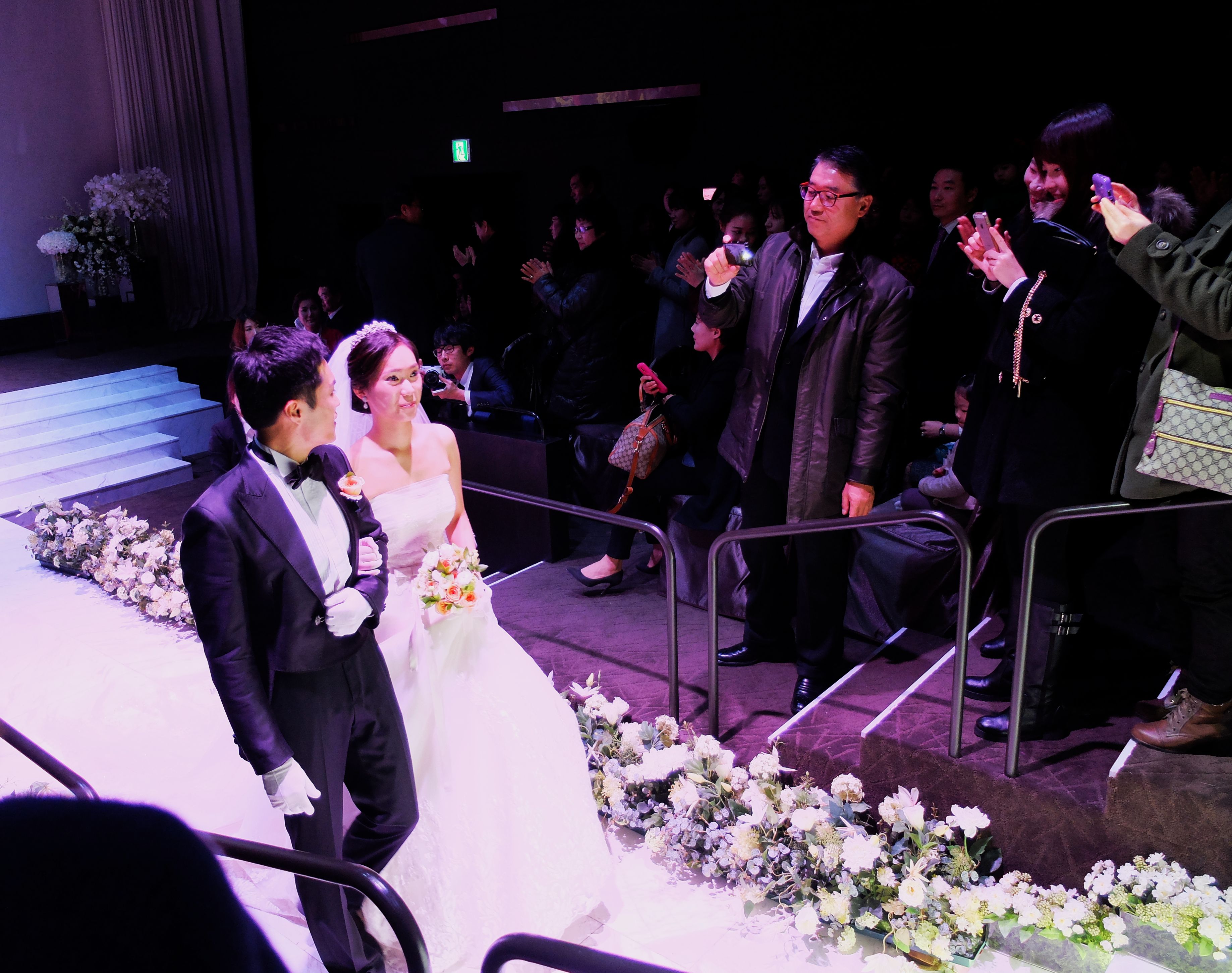 https://hillaryhodgskiss.files.wordpress.com/2014/12/2014-12-20-masan-jeongs-wedding-61.jpg